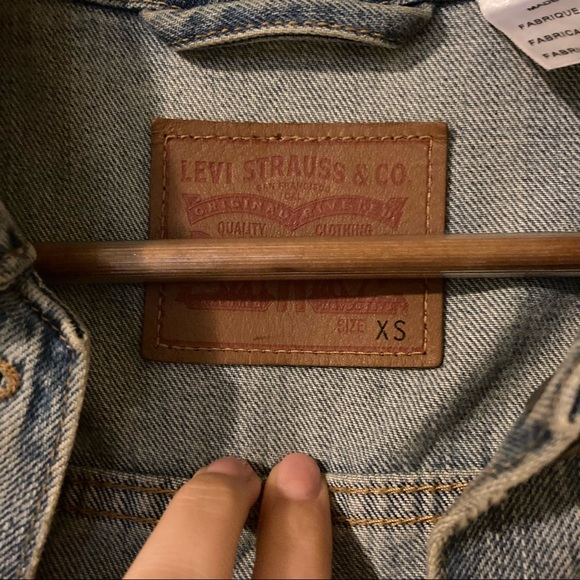 Levi’s Ex-Boyfriend Trucker Jacket - Picture 6 of 6